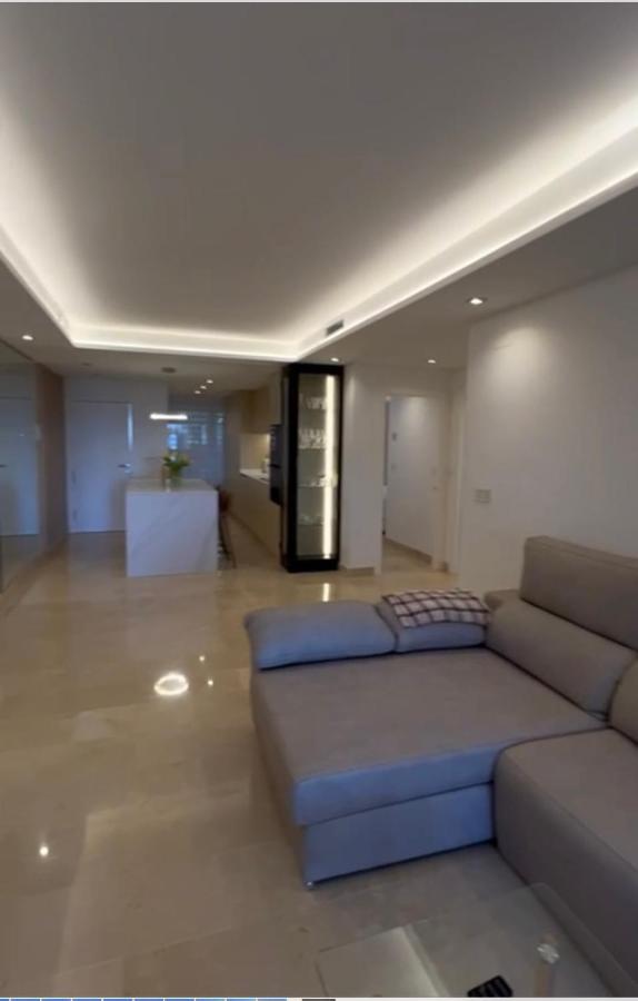 Appartamento El Oasis De With Sea View Marbella