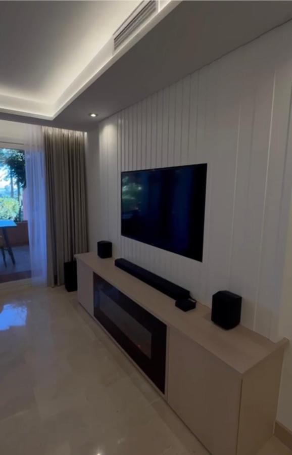 El Oasis De With Sea View Apartamento Marbella
